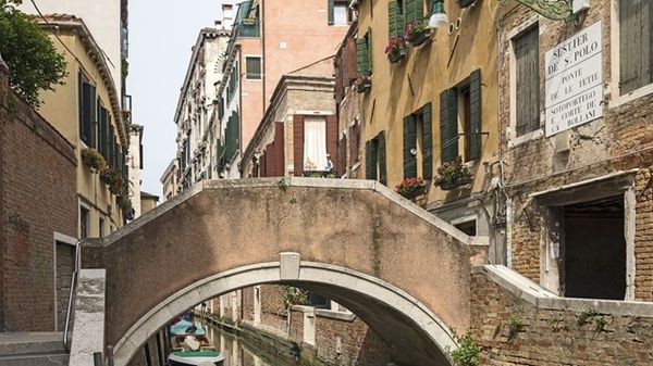 NOMEN OMEN: IL PONTE DE LE TETTE